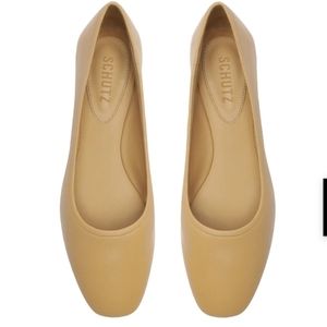 NWT Schutz Vanessa Flat